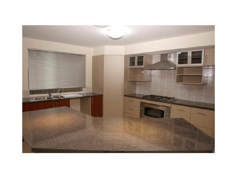 13 Blue Mountain Circuit, Aubin Grove WA 6164
