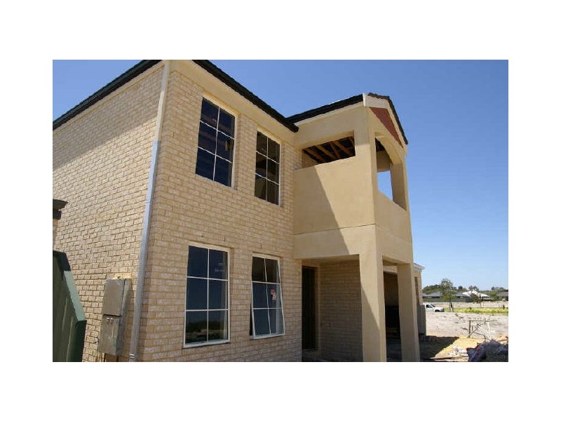 13 Blue Mountain Circuit, Aubin Grove WA 6164