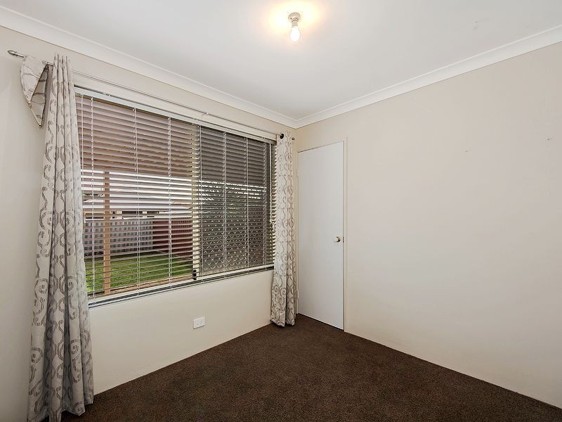 28 McCubbin Loop, Seville Grove WA 6112