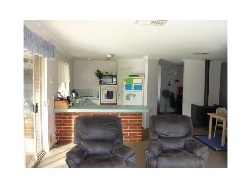 17 Bree Close, Atwell WA 6164