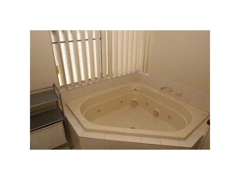 1 Rossell Place, Atwell WA 6164