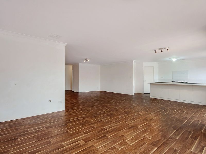 24 Madeira Turn, Darling Downs WA 6122