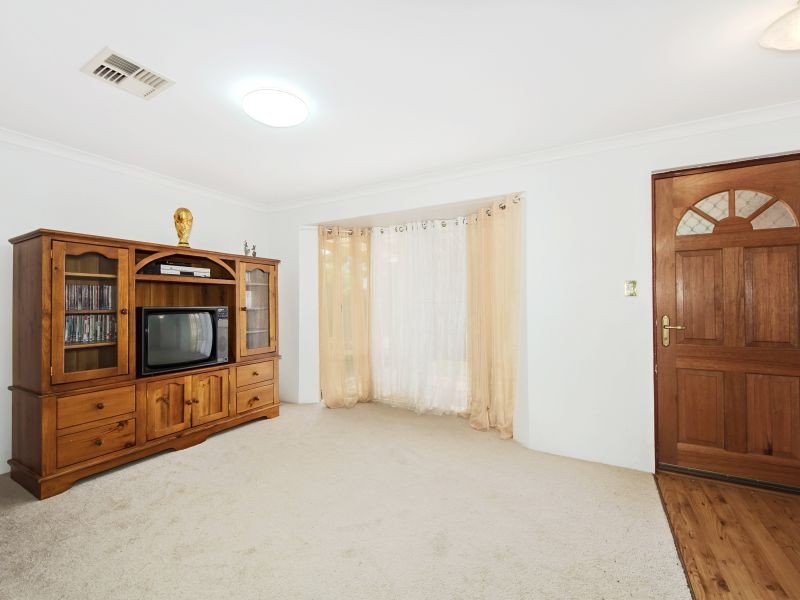 89 Amethyst Crescent, Mount Richon WA 6112