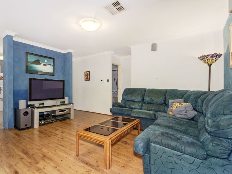 89 Amethyst Crescent, Mount Richon WA 6112