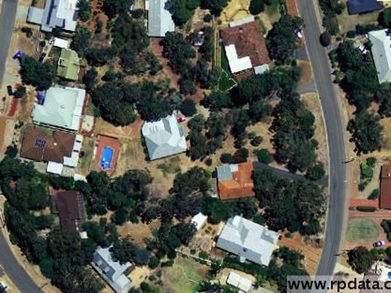 89 Amethyst Crescent, Mount Richon WA 6112