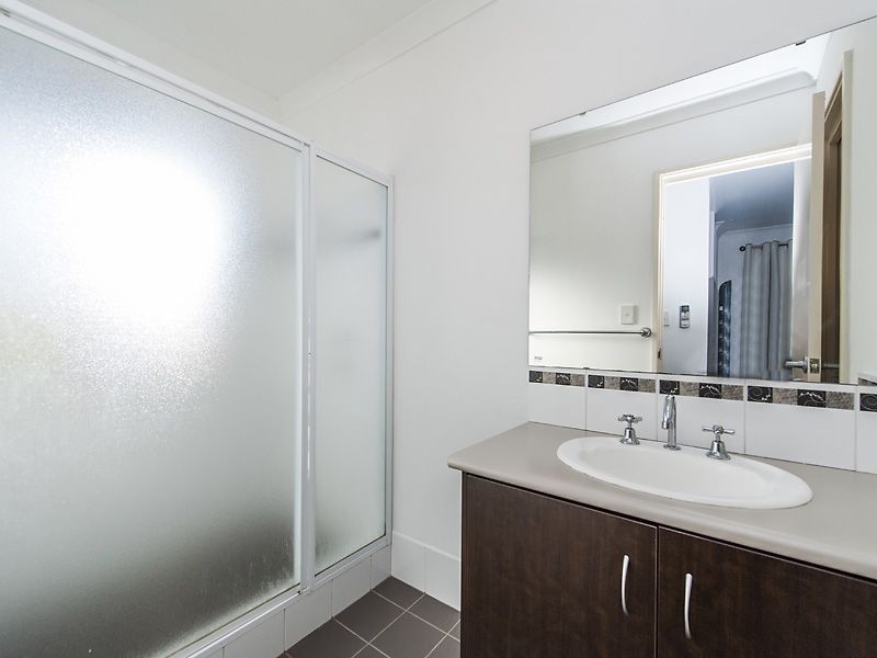 2 Mawson Close, Seville Grove WA 6112