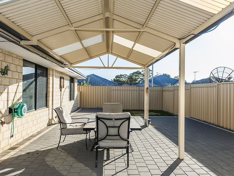 2 Mawson Close, Seville Grove WA 6112