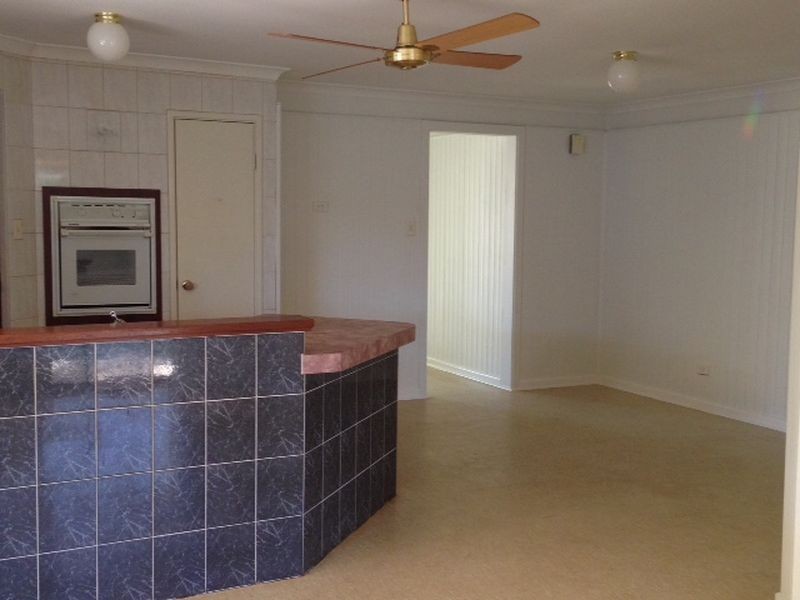 42 Chisholm Circle, Seville Grove WA 6112