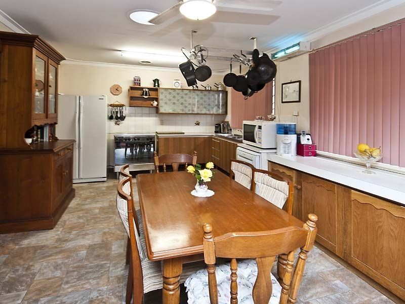 15 Tuck Street, Armadale WA 6112