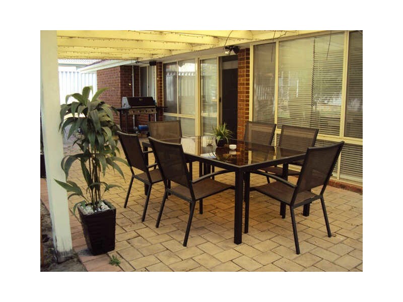 4 Derwent Crescent, Success WA 6164