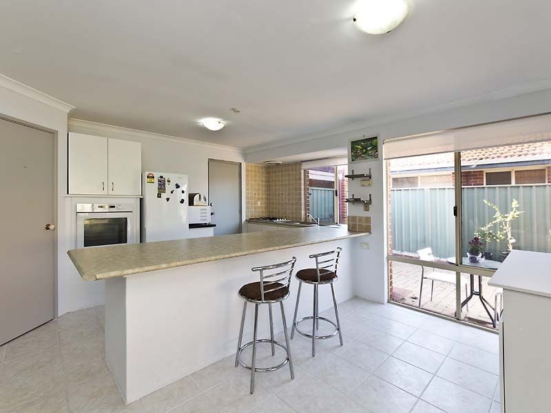 172 Brenchley Drive, Atwell WA 6164