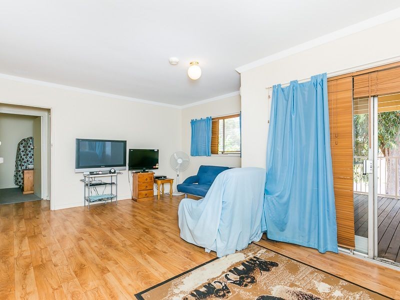 13/2 Benjamin Street, Armadale WA 6112