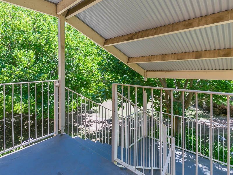 13/2 Benjamin Street, Armadale WA 6112