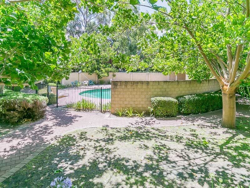 13/2 Benjamin Street, Armadale WA 6112