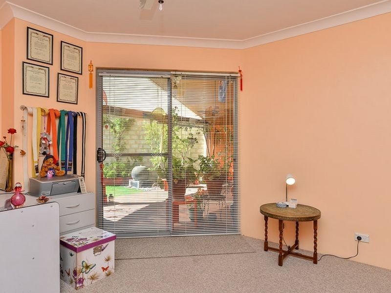 69 Brushfoot Boulevard, Success WA 6164