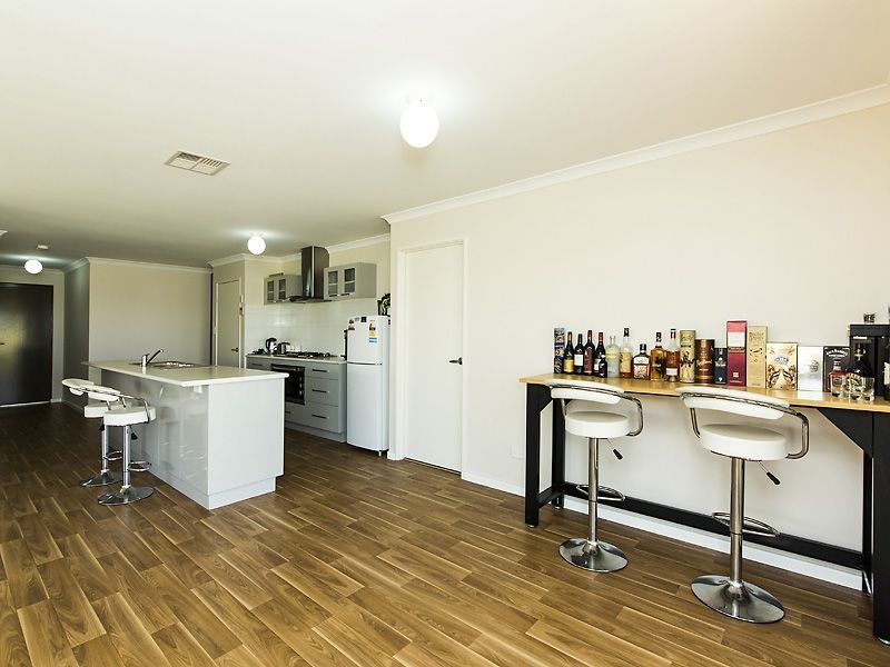 30 Mohan Loop, Hammond Park WA 6164