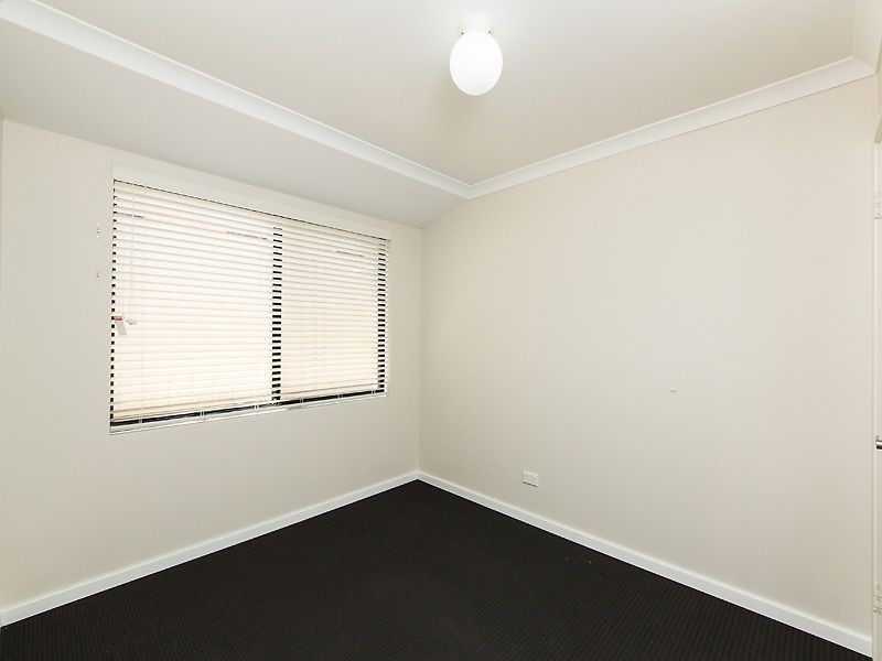 30 Mohan Loop, Hammond Park WA 6164