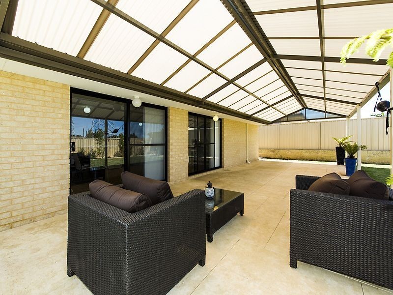 30 Mohan Loop, Hammond Park WA 6164