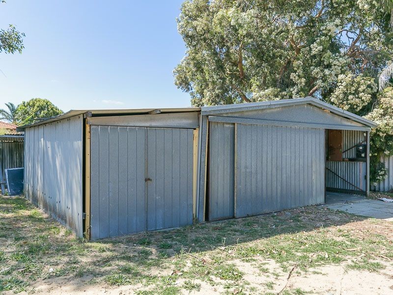 18 Hickson Avenue, Armadale WA 6112
