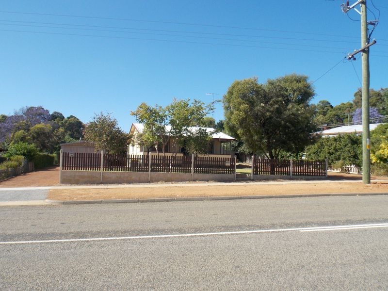 704 Jarrahdale Road, Jarrahdale WA 6124