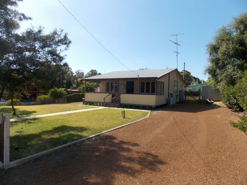 704 Jarrahdale Road, Jarrahdale WA 6124
