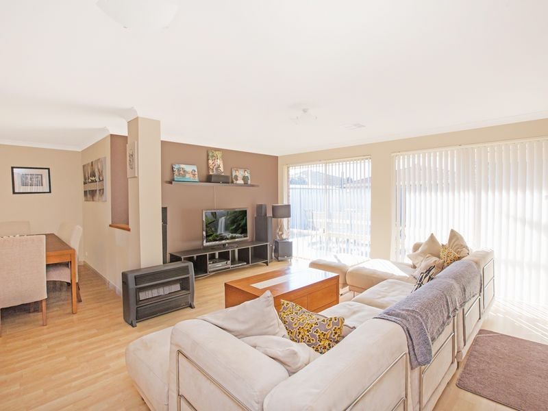 69 Brenchley Drive, Atwell WA 6164