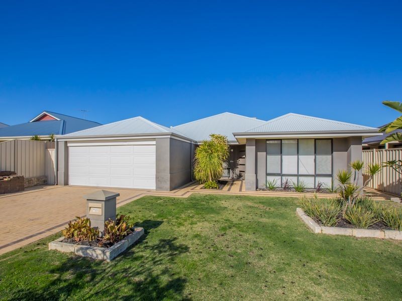 12 Normanby Bend, Success WA 6164