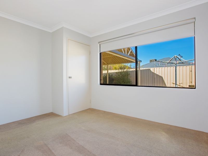 12 Normanby Bend, Success WA 6164