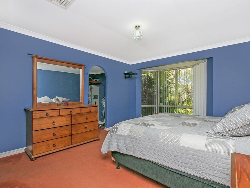 26 Carlhausen Close, Atwell WA 6164