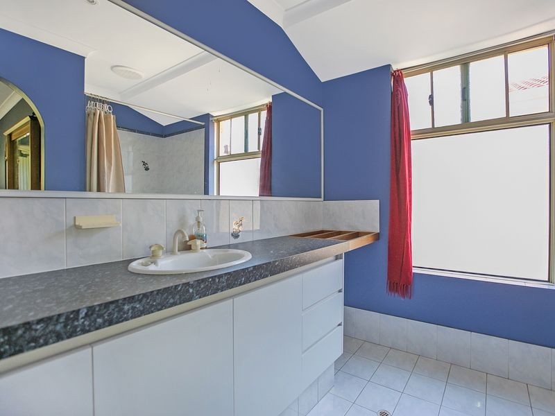 26 Carlhausen Close, Atwell WA 6164