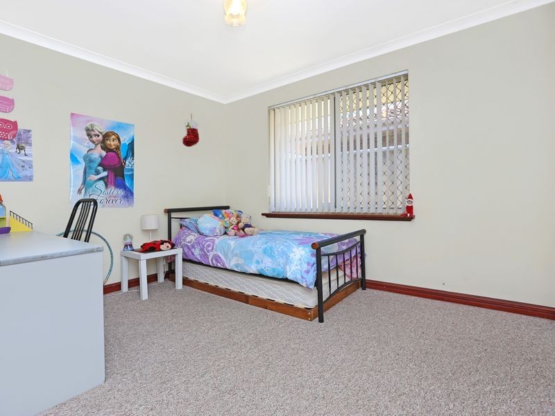 26 Carlhausen Close, Atwell WA 6164