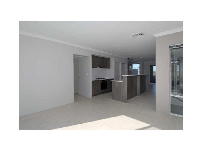 24 Congenial Loop, Atwell WA 6164