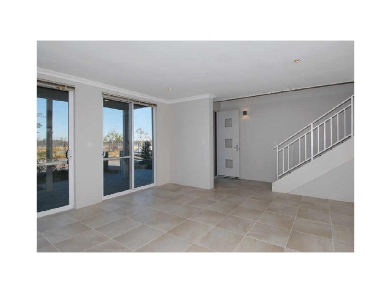 26 Congenial Loop, Atwell WA 6164
