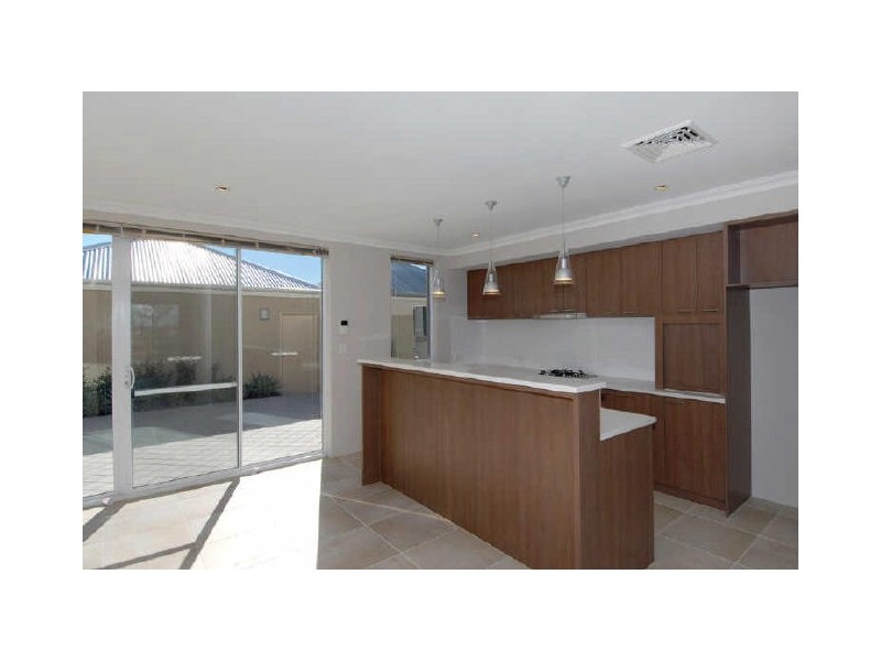 26 Congenial Loop, Atwell WA 6164