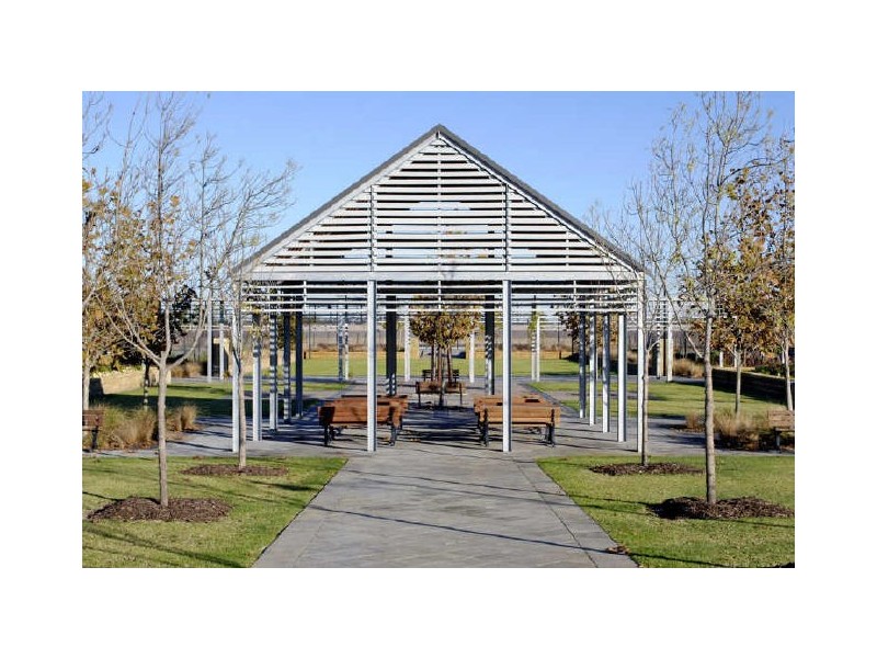 26 Congenial Loop, Atwell WA 6164