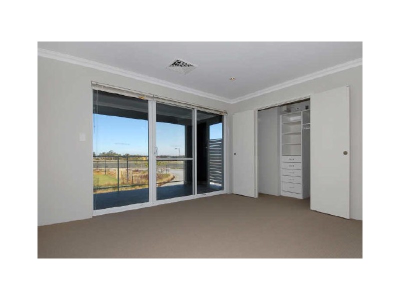 28 Congenial Loop, Atwell WA 6164