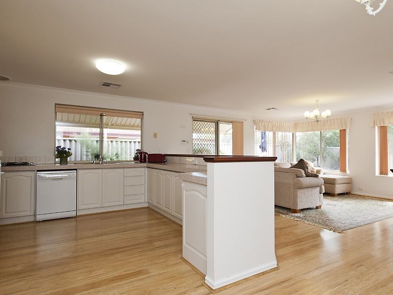 40 Delton Way, Atwell WA 6164