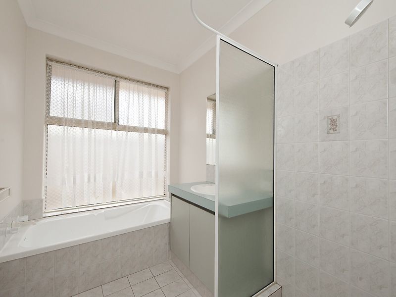 40 Delton Way, Atwell WA 6164