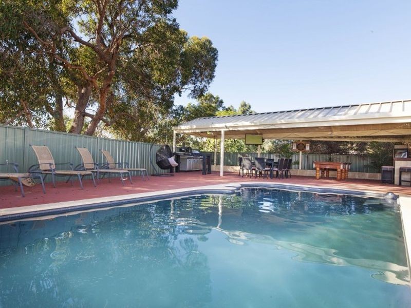 15 Staniland Street, Orange Grove WA 6109