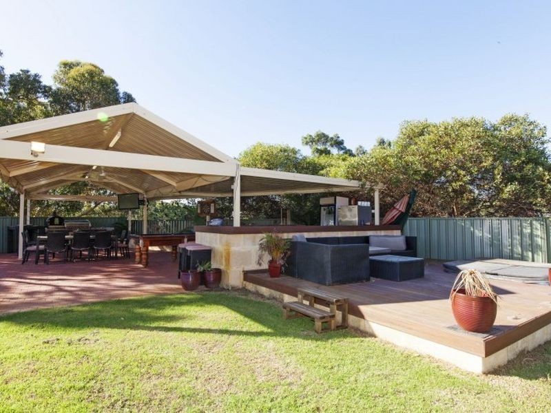 15 Staniland Street, Orange Grove WA 6109