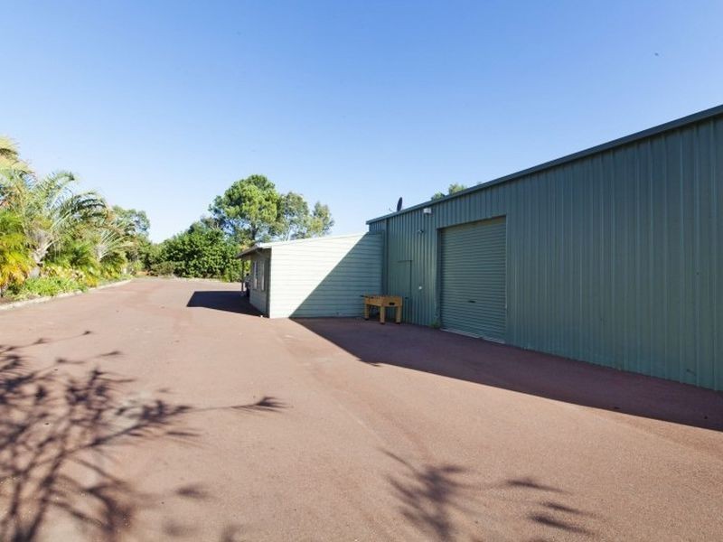 15 Staniland Street, Orange Grove WA 6109