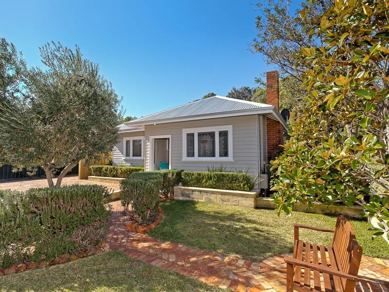 55 Snook Crescent, Hilton WA 6163
