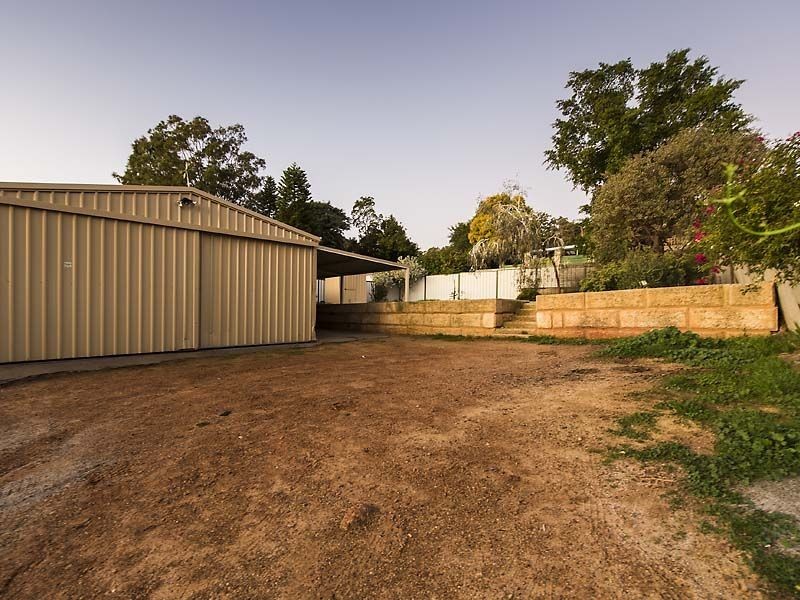 120 South Western Highway, Mount Richon WA 6112