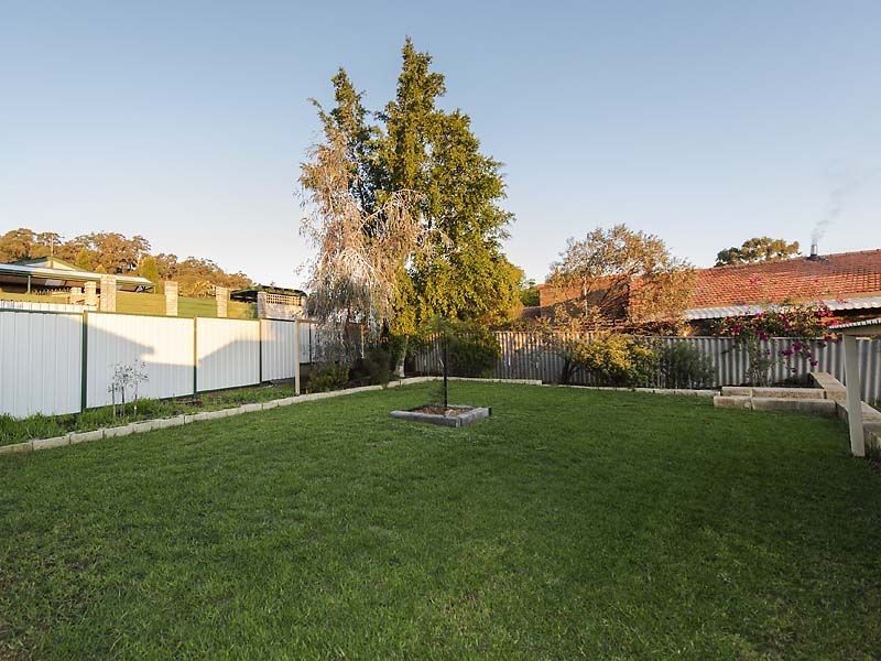 120 South Western Highway, Mount Richon WA 6112