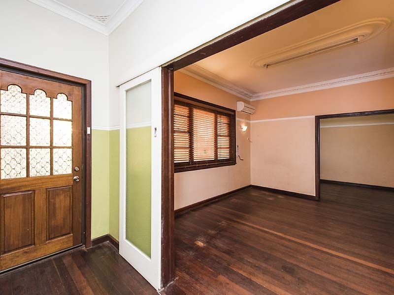 120 South Western Highway, Mount Richon WA 6112
