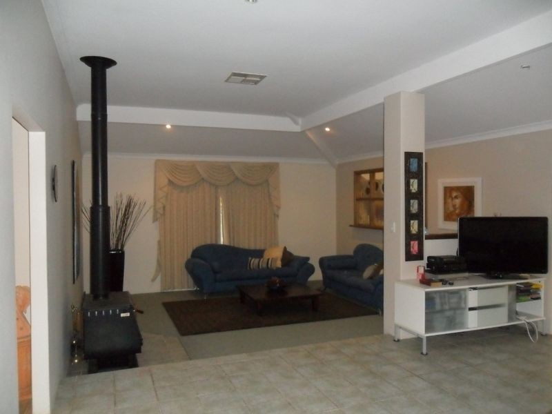 74 Harper Road, Banjup WA 6164