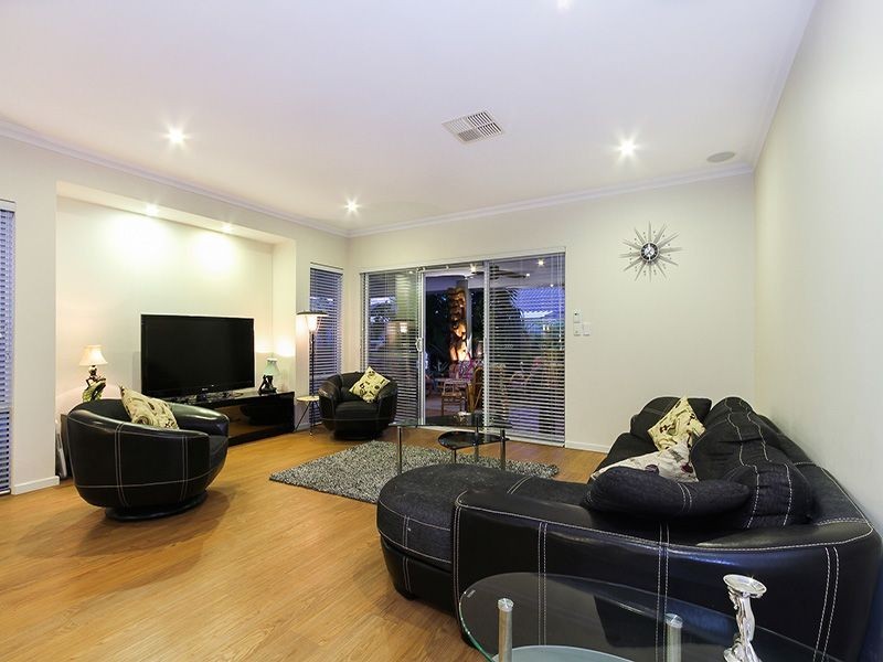 40 Jacksonia Promenade, Success WA 6164