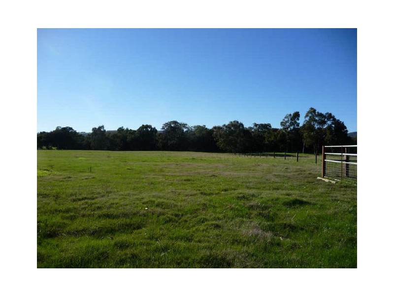 128 Richardson Rd, Serpentine WA 6125