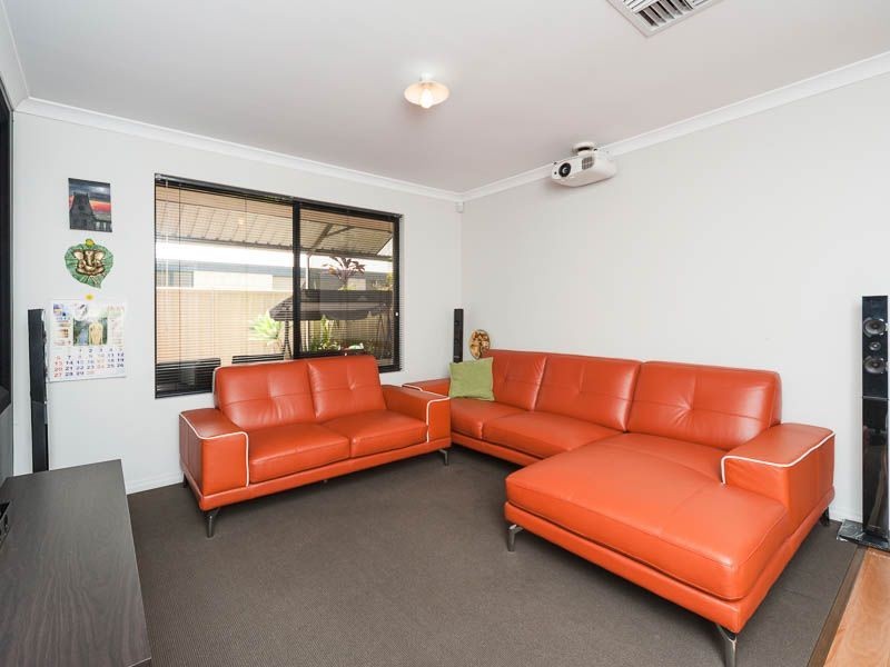 5 Lamar Court, Success WA 6164