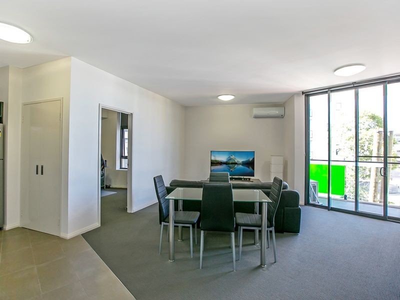 18/20 Signal Terrace, Atwell WA 6164